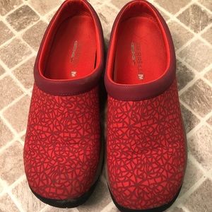 8.5 Merrell Slip On Shoes
